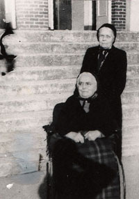 Clara and Mary Hoffman