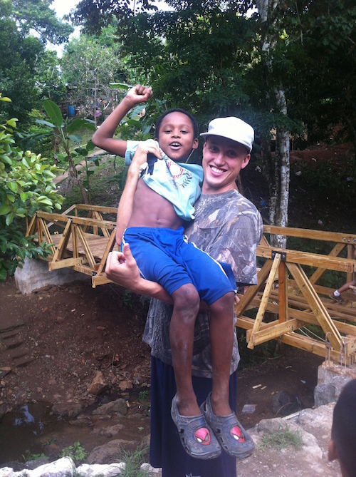 Engineering student Russell Woleslagle ’15 follows God’s call to construct bridge in Panama