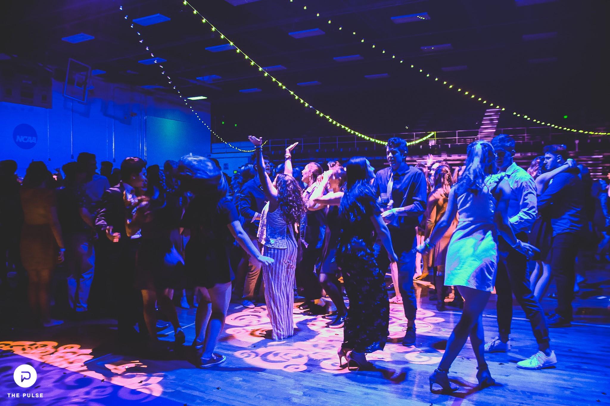 Students dancing at Homecoming 2019