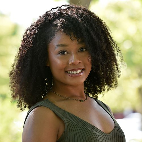 image of Tzeniah Frazier
