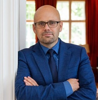 image of Dr. Daniel Ziblatt