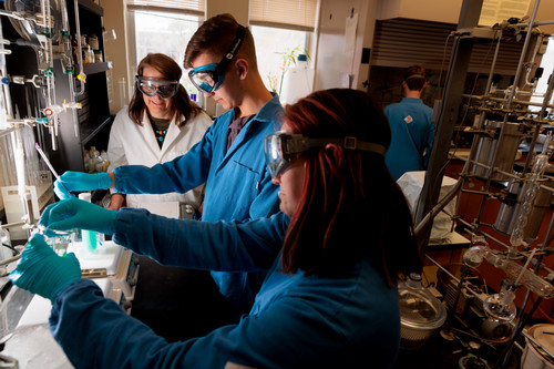 Roseann Sachs and students in lab