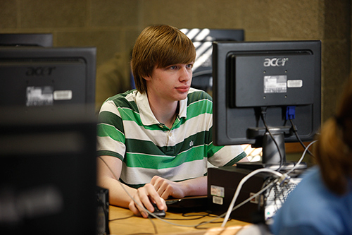 Student studying at the Computer lab.