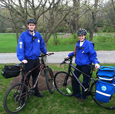 Student EMTs with bikes