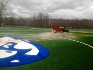 Top dressing in the sand and crumb rubber