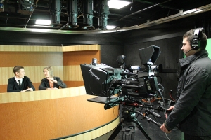 News set and live-broadcast equipment