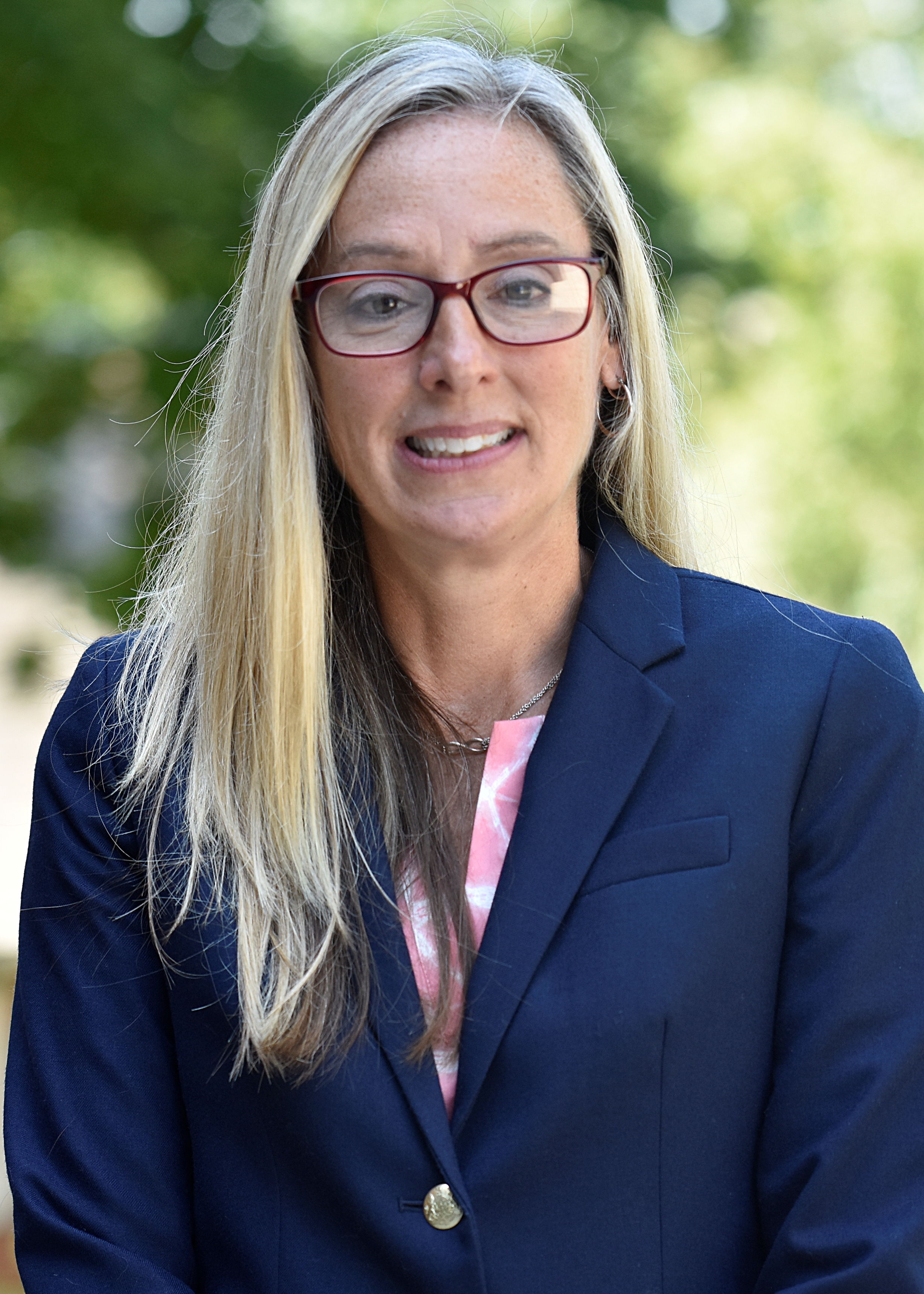 image of Jennifer Burns