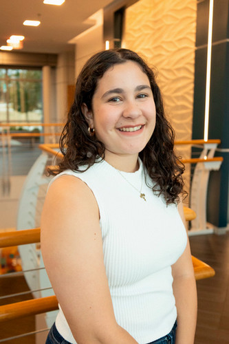 image of Mila Acosta Morales '27